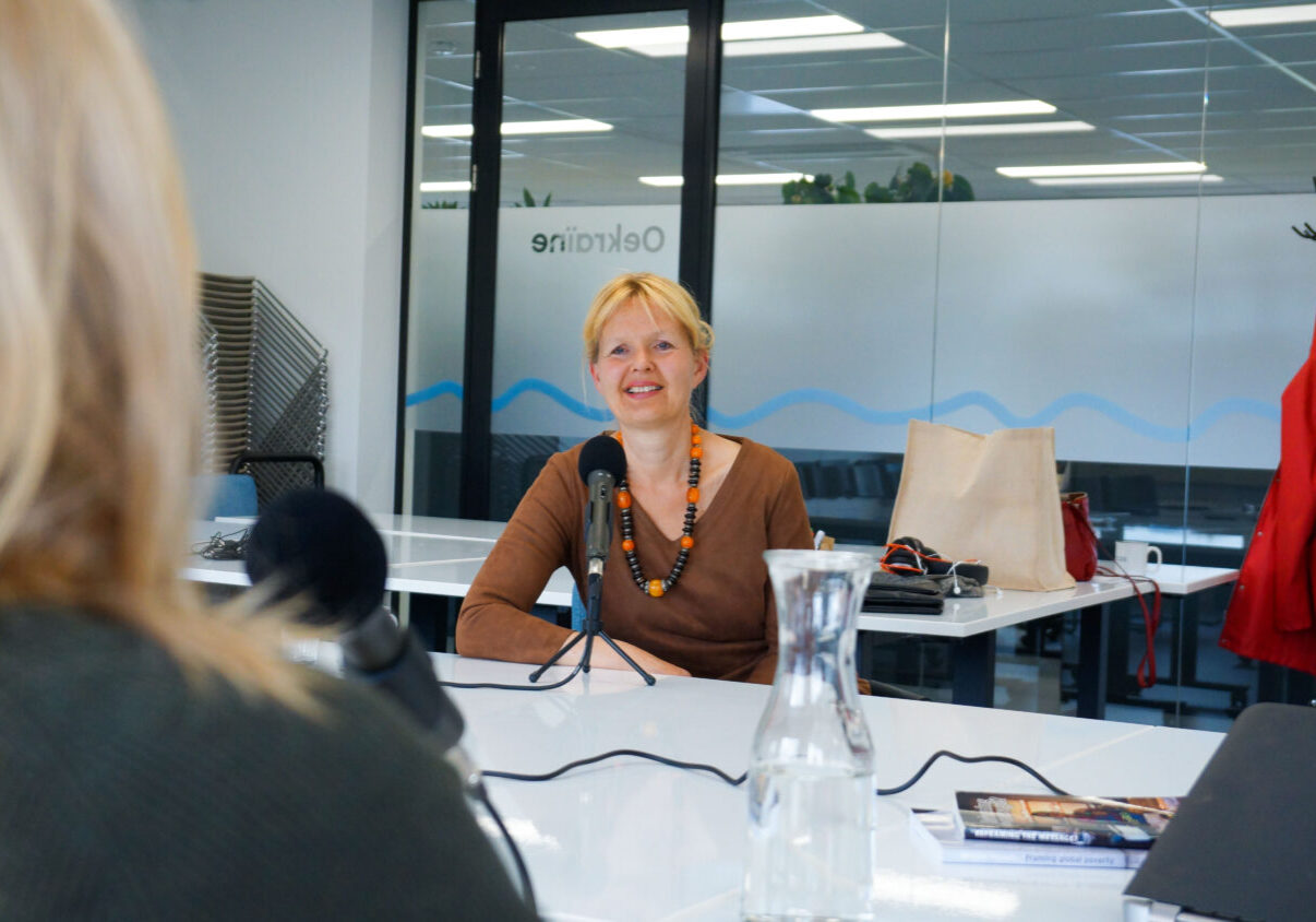Podcast dorcast mirjam vossen framing fondsenwerving marketeer